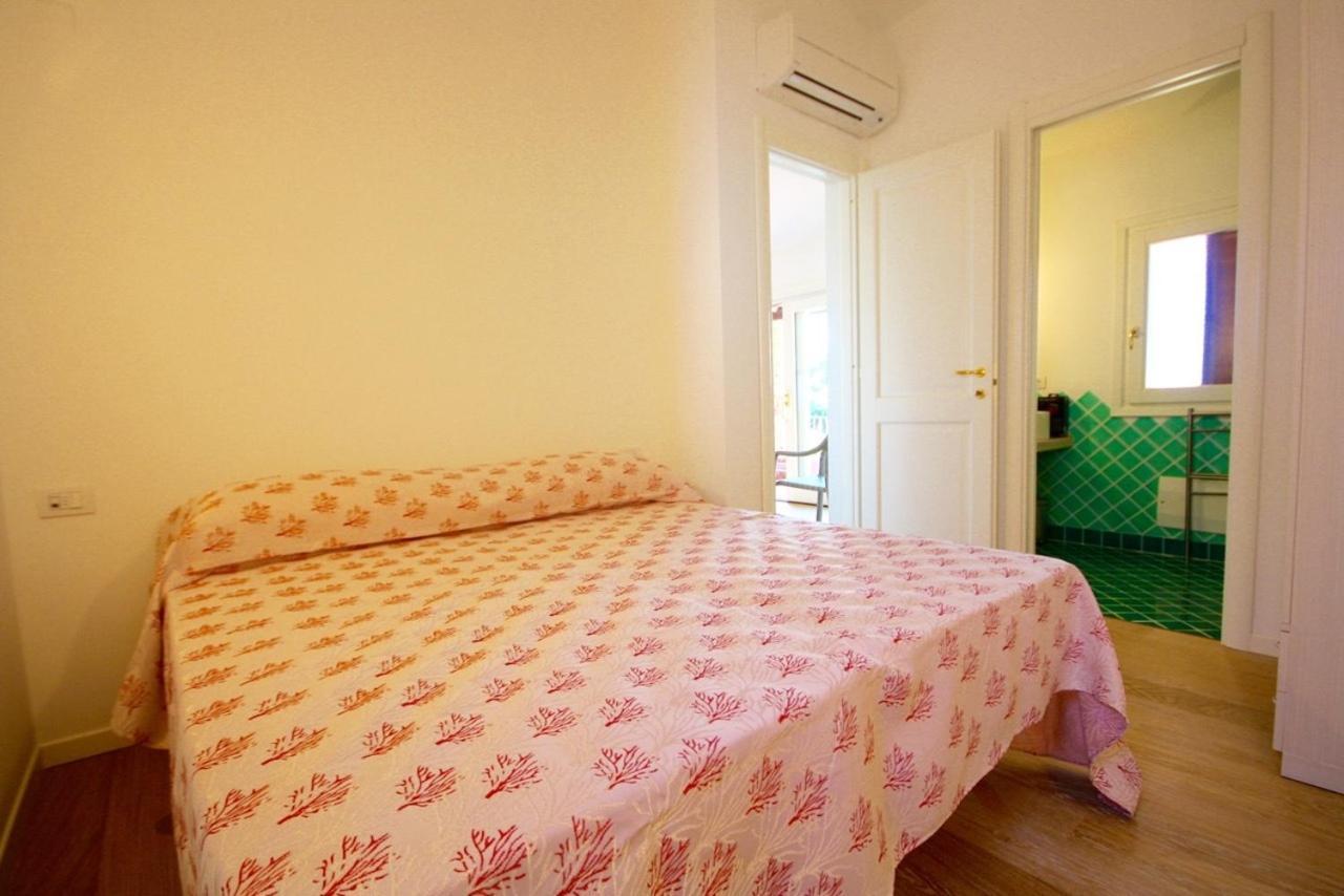 הוילה פורטו רוטונדו Residenze Dei Fiori חדר תמונה