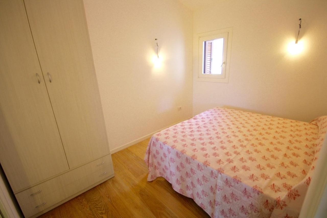 הוילה פורטו רוטונדו Residenze Dei Fiori חדר תמונה